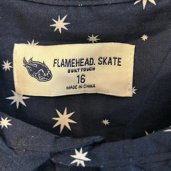 Flamehead Skate USA Buttonup Boys Teen Size 16 Navy Blue Star Print SS Shirt NWT - Picture 3 of 6